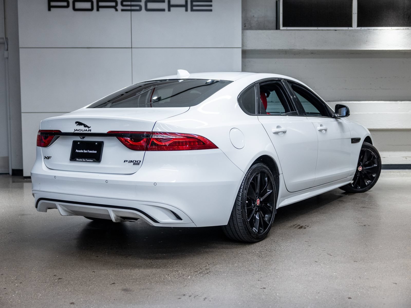 Used 2022 Jaguar XF R-Dynamic SE AWD/4WD image 8