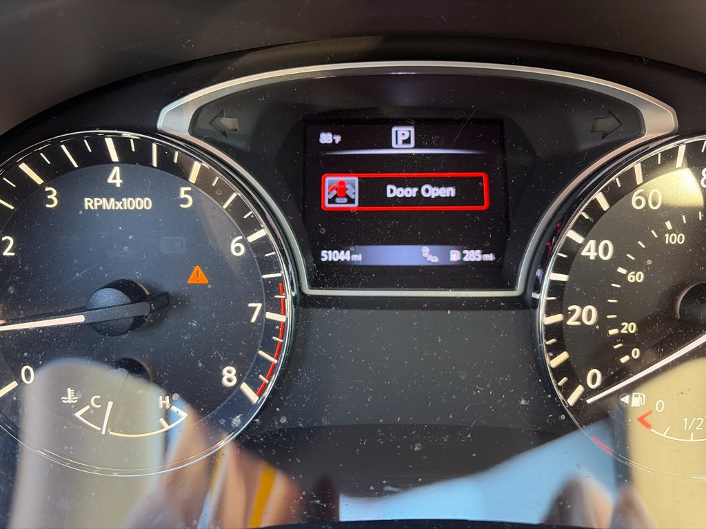 Used 2016 Nissan Altima 2.5 SV FWD image 9