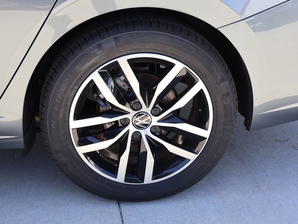 New 2026 Volkswagen Jetta SE FWD image 42