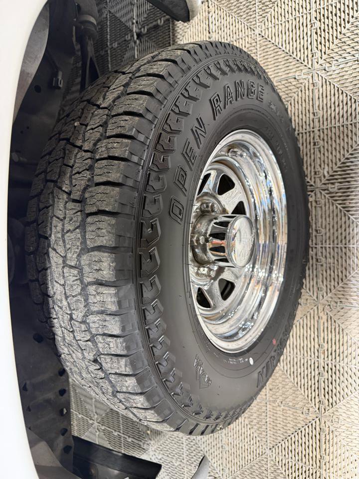 Used 1999 Ford E-150 and Econoline 150 RWD image 23