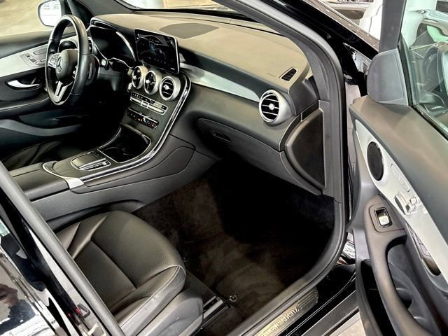 Certified 2022 Mercedes-Benz GLC 300 GLC 300 image 23