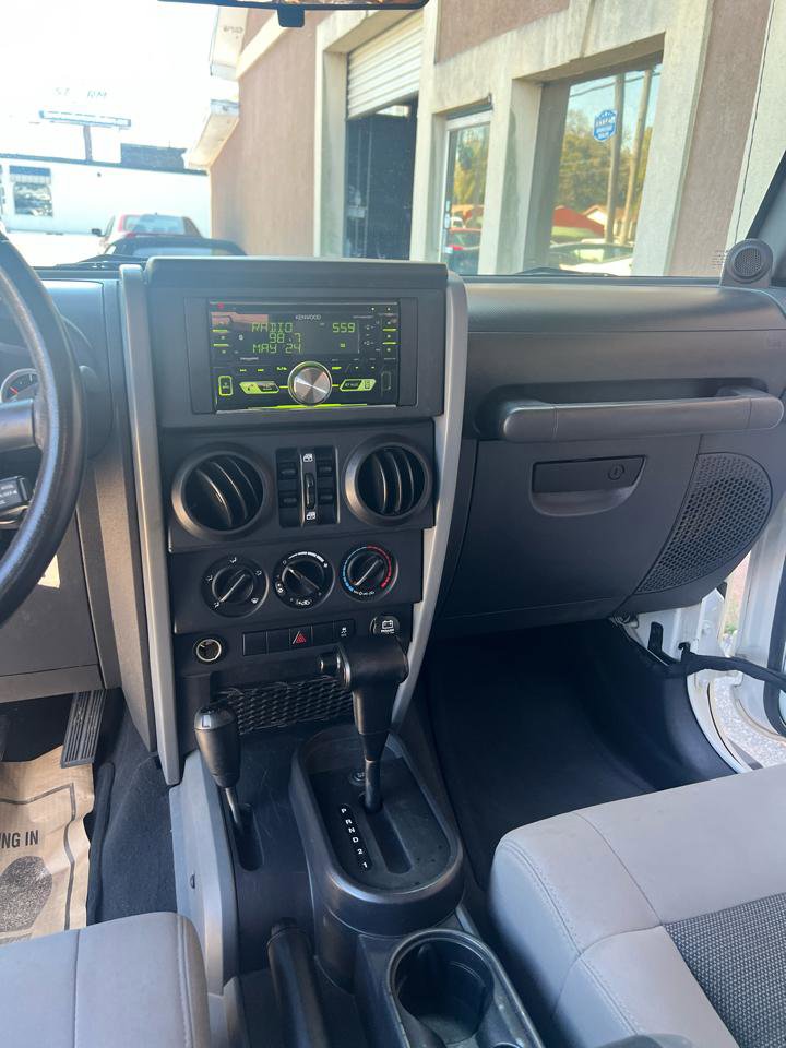 Used 2010 Jeep Wrangler Unlimited Sport image 11