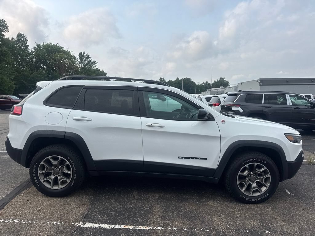 Used 2023 Jeep Cherokee Trailhawk AWD/4WD image 8