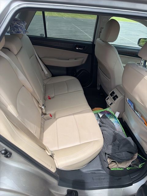 Used 2018 Subaru Outback 2.5i Limited AWD/4WD image 11