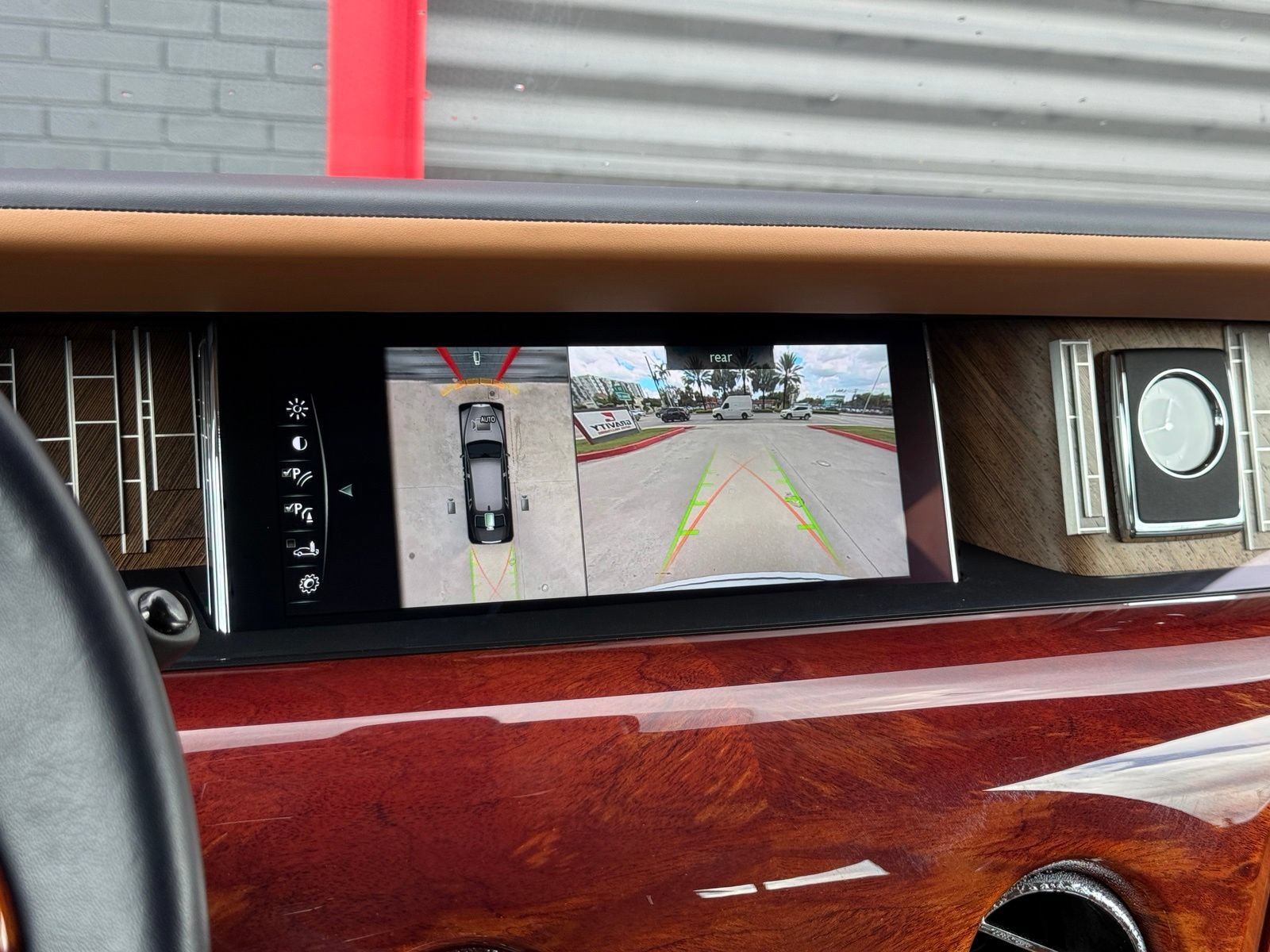 Used 2018 Rolls-Royce Phantom Extended Wheelbase RWD image 53