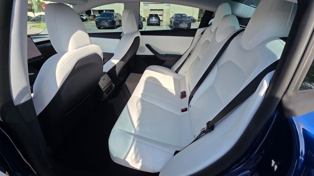 Used 2025 Tesla Model 3 Long Range RWD image 19