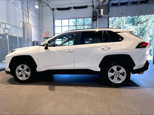 Used 2019 Toyota RAV4 XLE w/ All Weather Liner Package AWD/4WD image 3