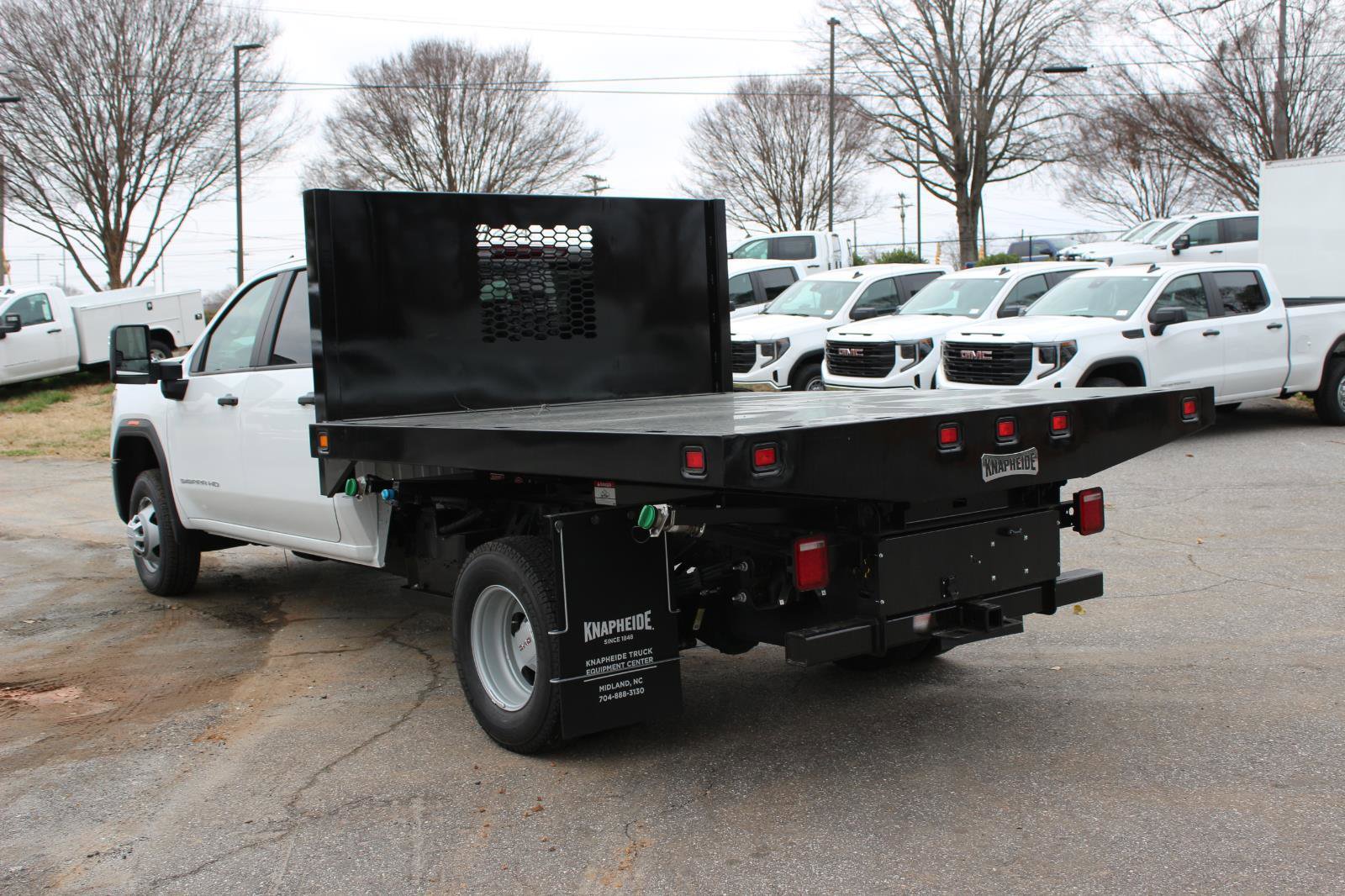 New 2026 GMC Sierra 3500 Pro w/ Convenience Package image 3