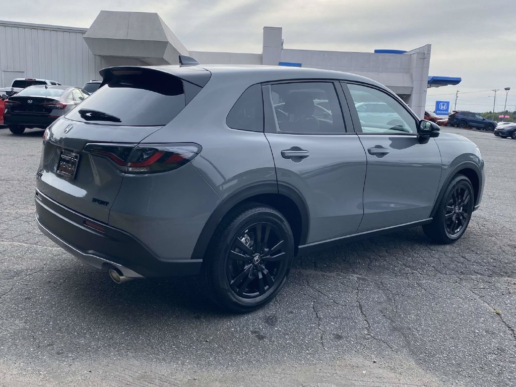 New 2027 Honda HR-V Sport image 5