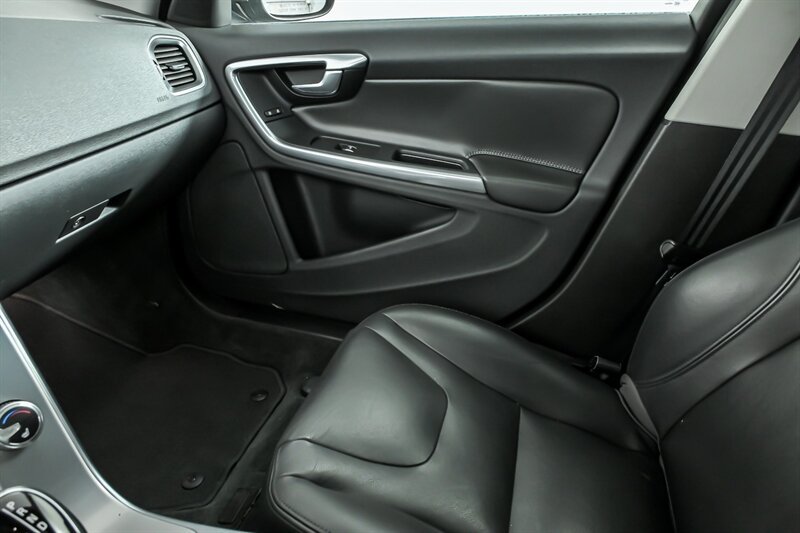 Used 2018 Volvo S60 T5 Inscription FWD image 33