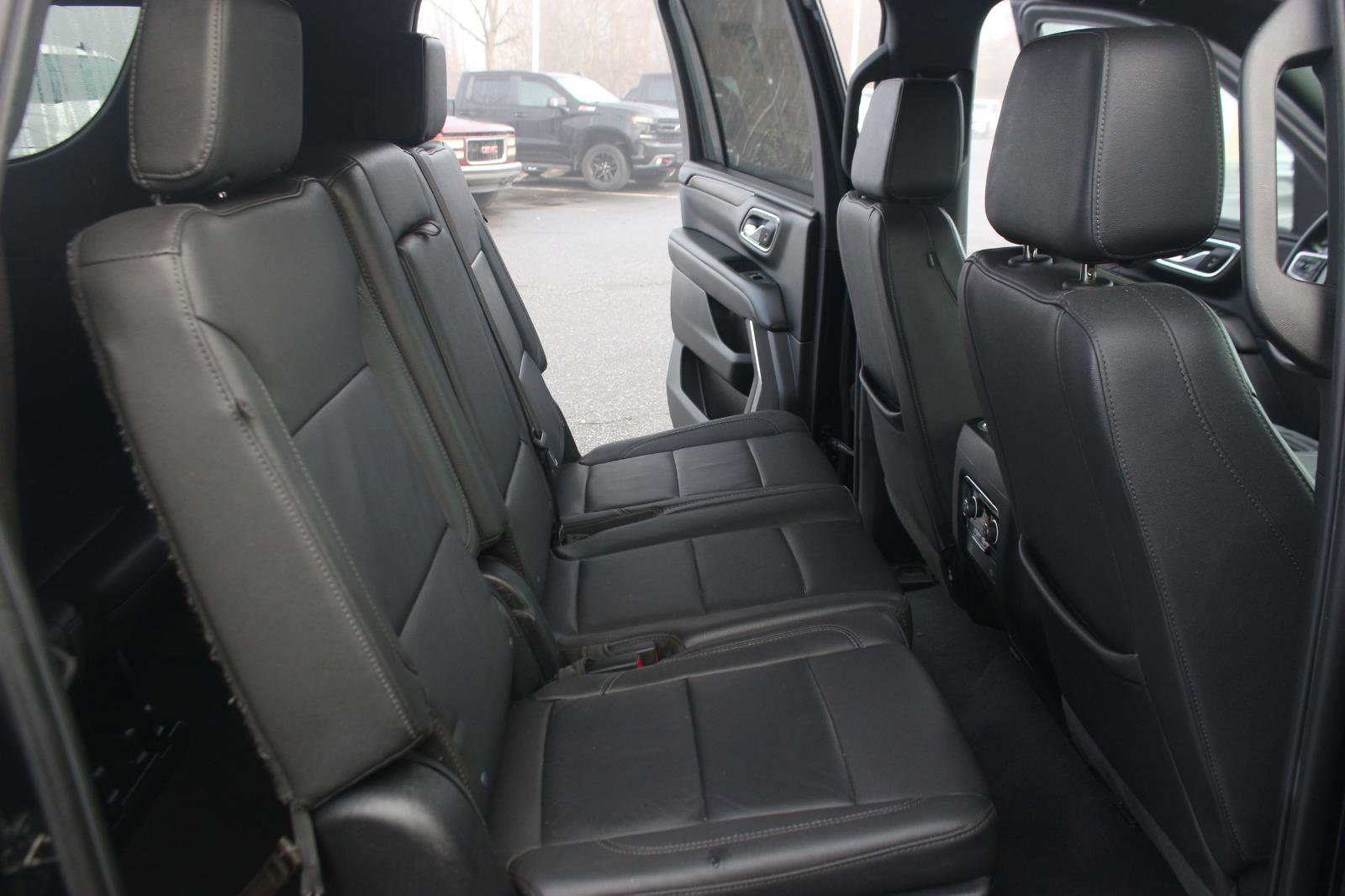 Used 2023 Chevrolet Suburban LT image 38