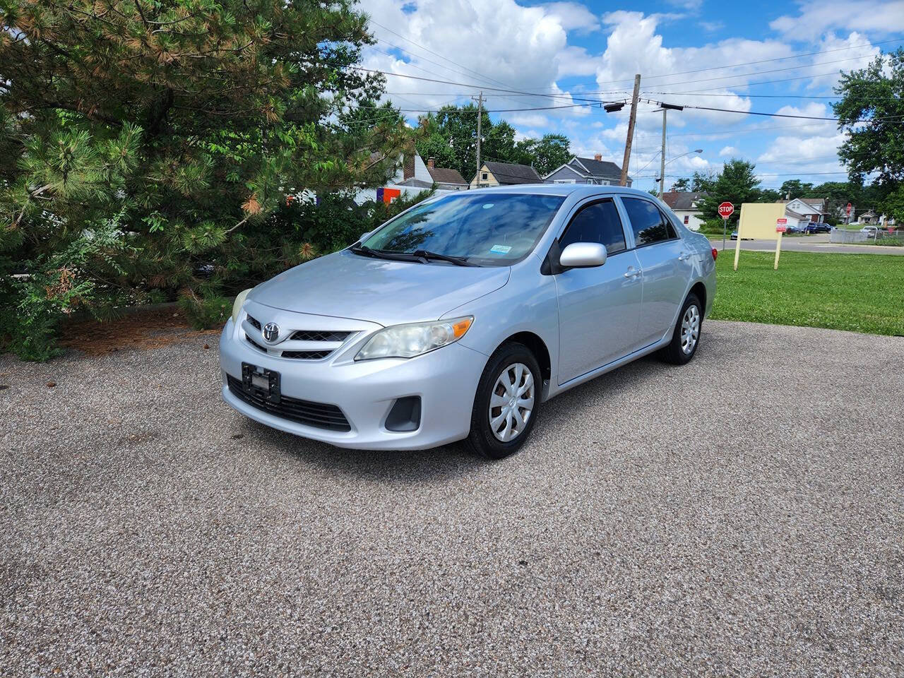 Used 2013 Toyota Corolla L FWD image 3