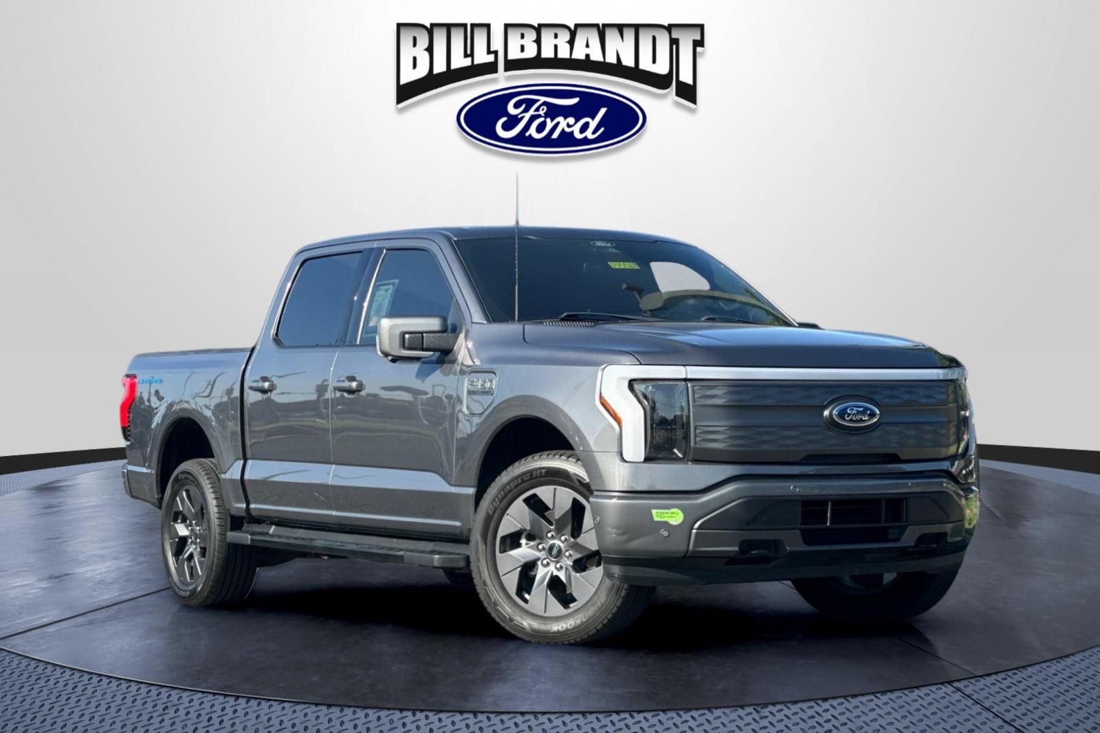 Used 2022 Ford F150 Lightning Lariat AWD/4WD image 1