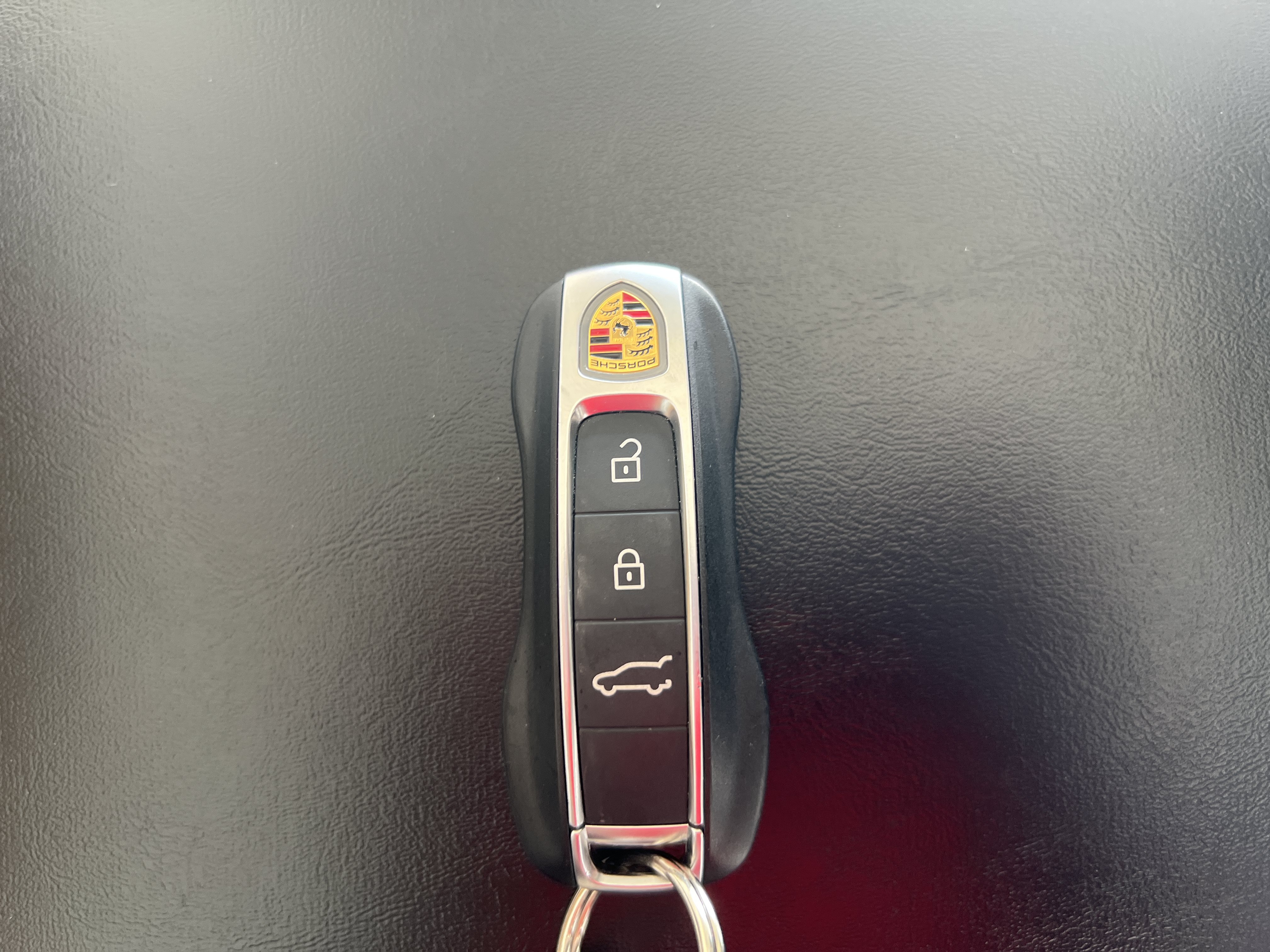 Certified 2024 Porsche Cayenne Coupe AWD/4WD image 25