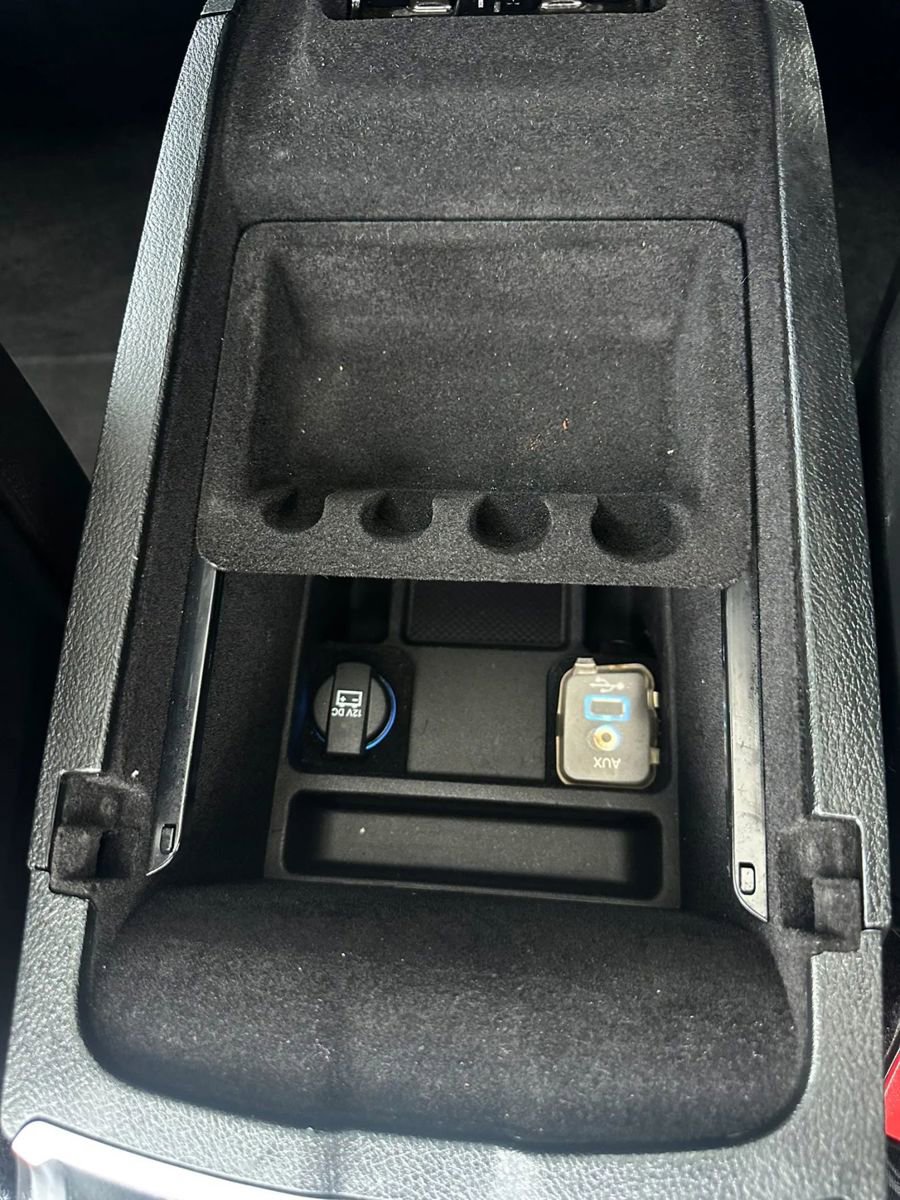 Used 2013 Chrysler 300 C w/ Harman Kardon Audio Group RWD image 27