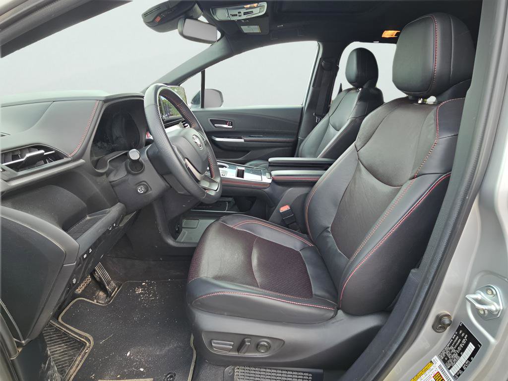 Used 2025 Toyota Sienna XSE w/ XSE Premium Package AWD/4WD image 14