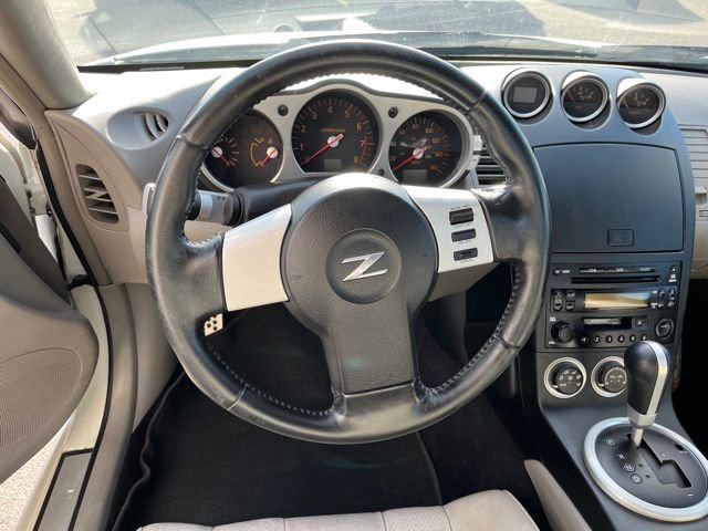 Used 2004 Nissan 350Z Touring image 30