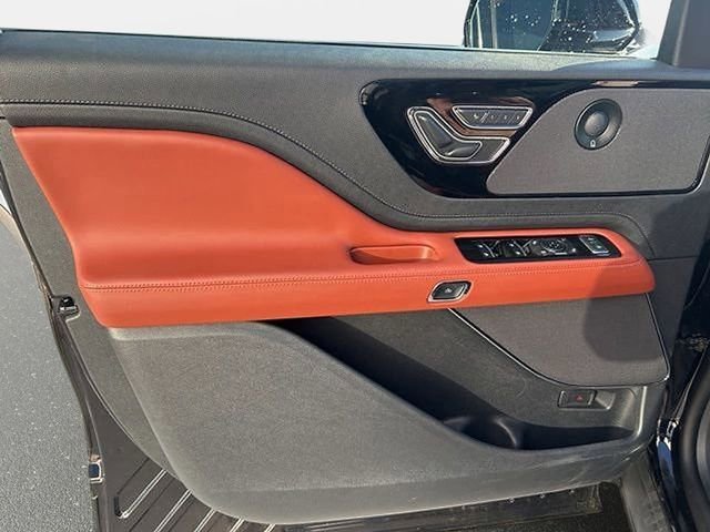 New 2026 Lincoln Aviator Reserve image 11