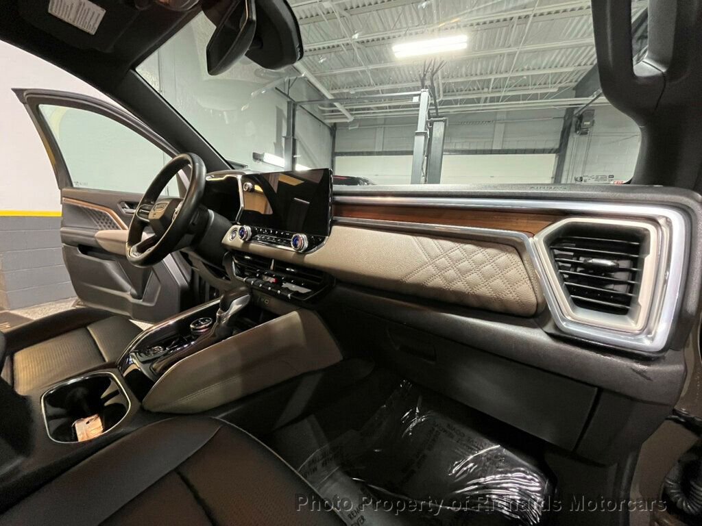 Used 2023 GMC Canyon Denali image 23