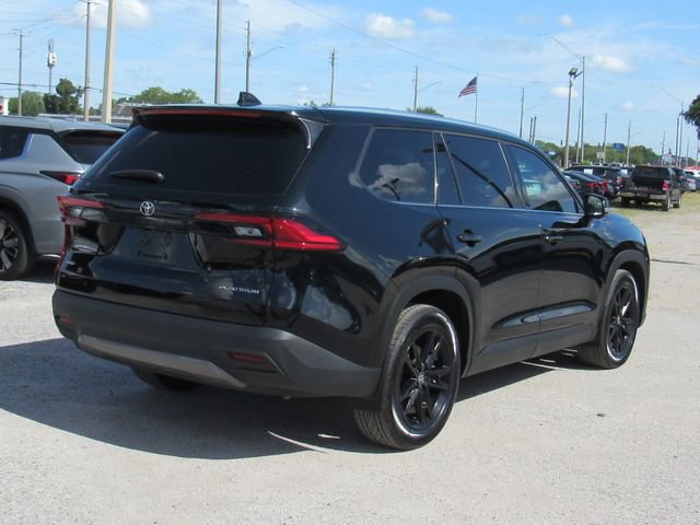 Used 2024 Toyota Grand Highlander AWD image 3