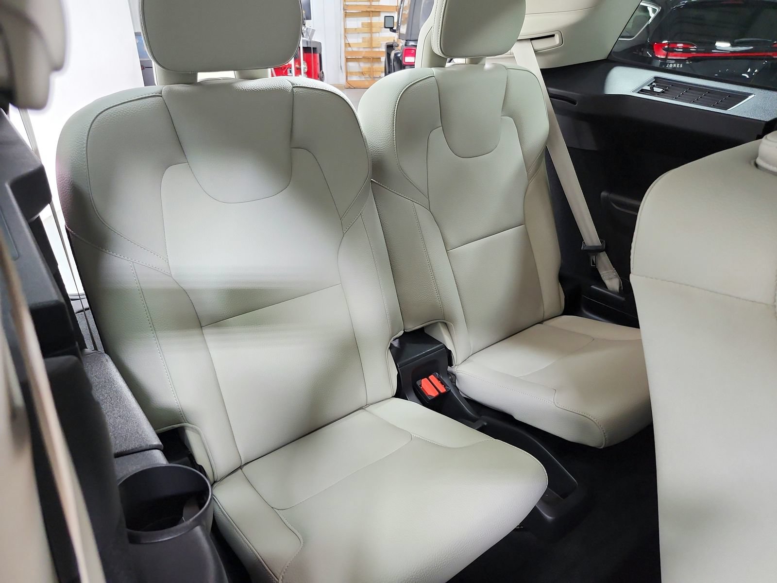 Used 2024 Volvo XC90 B5 Plus AWD/4WD image 48