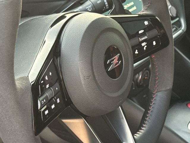 Used 2025 Nissan Z NISMO w/ Floor Mat Package image 29