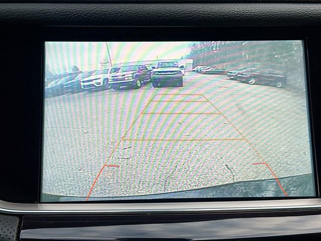 Used 2018 Cadillac XT5 Luxury w/ Driver Awareness Package image 15