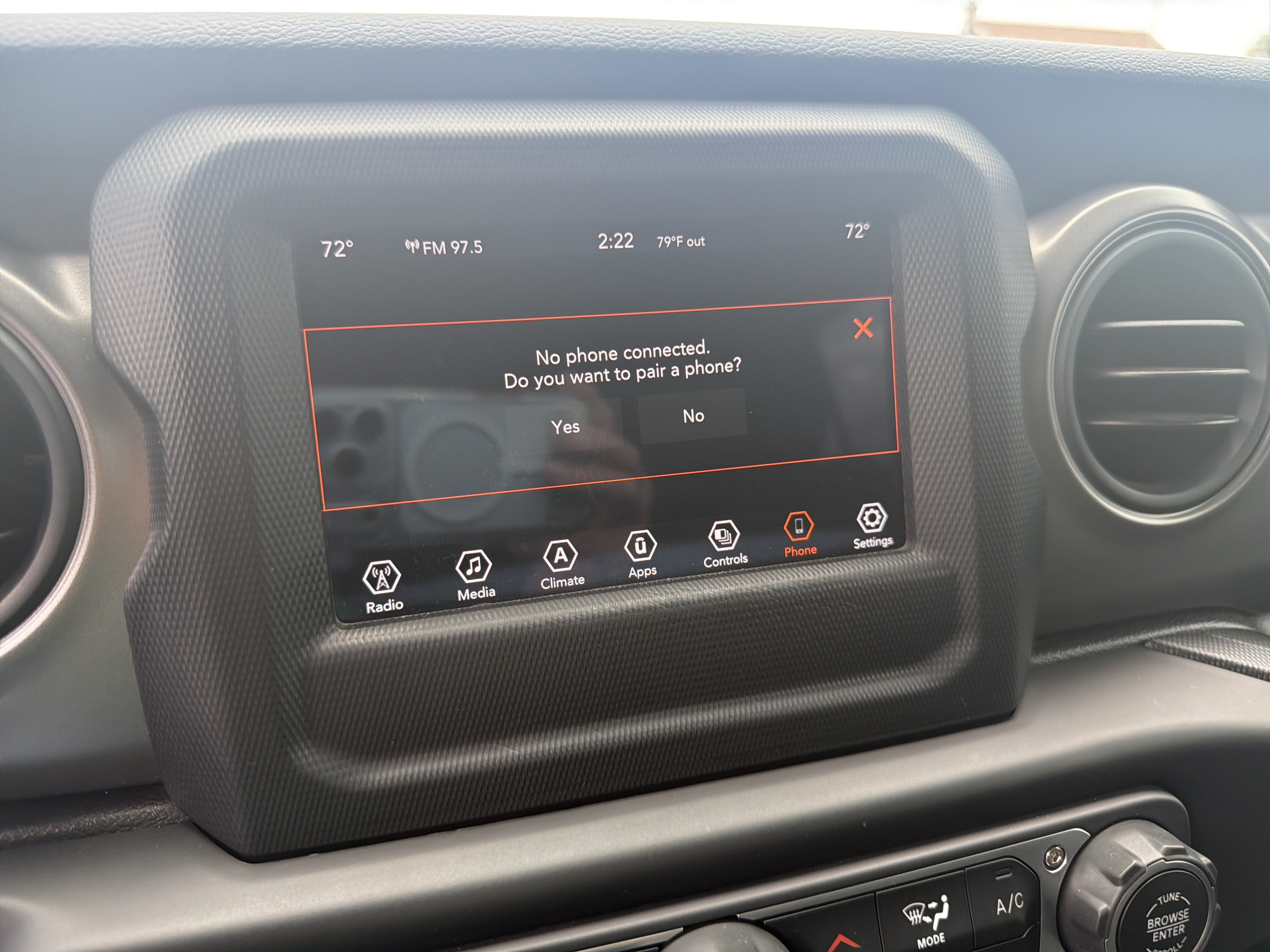 Certified 2023 Jeep Wrangler Unlimited w/ Convenience Group AWD/4WD image 24