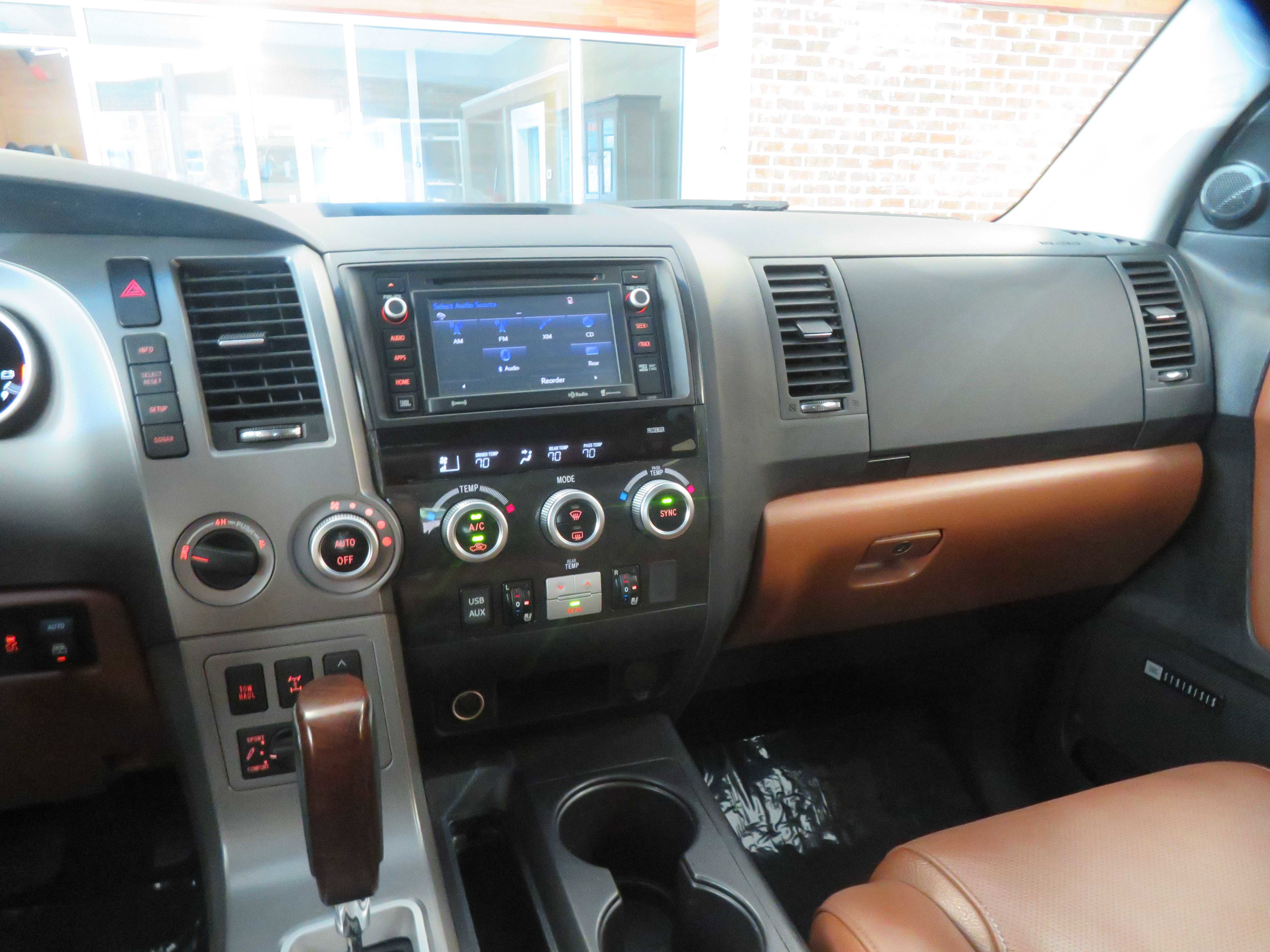 Used 2016 Toyota Sequoia Platinum AWD/4WD image 47