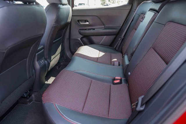 New 2026 Nissan Kicks SR image 19