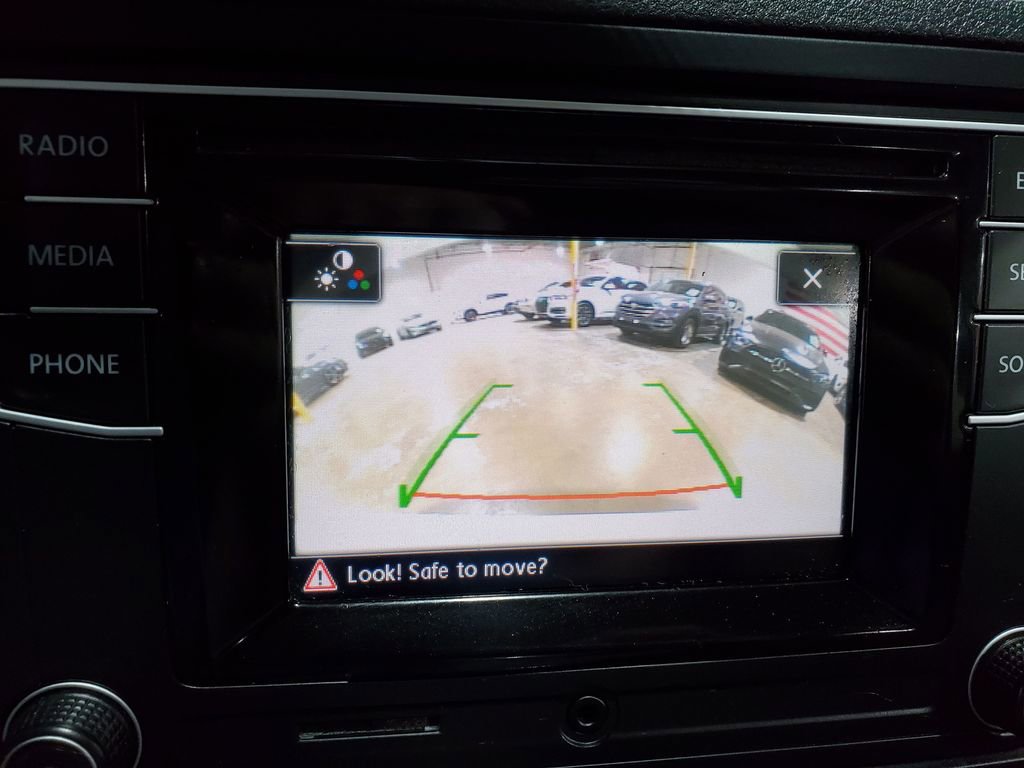 Used 2017 Volkswagen Jetta S image 30