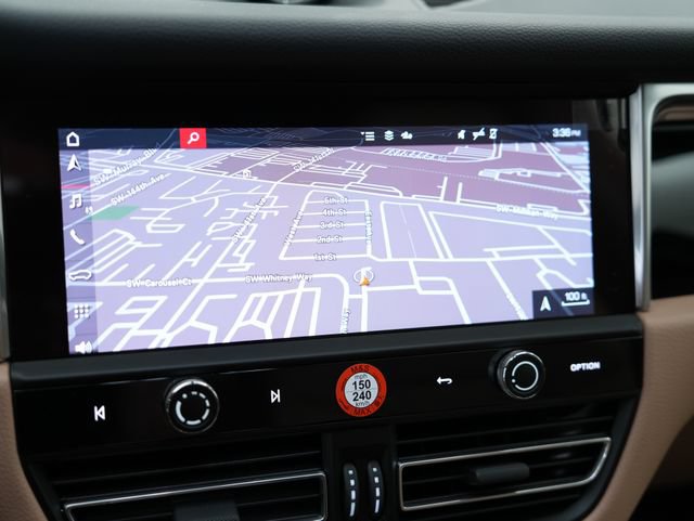 Certified 2026 Porsche Macan AWD/4WD image 20