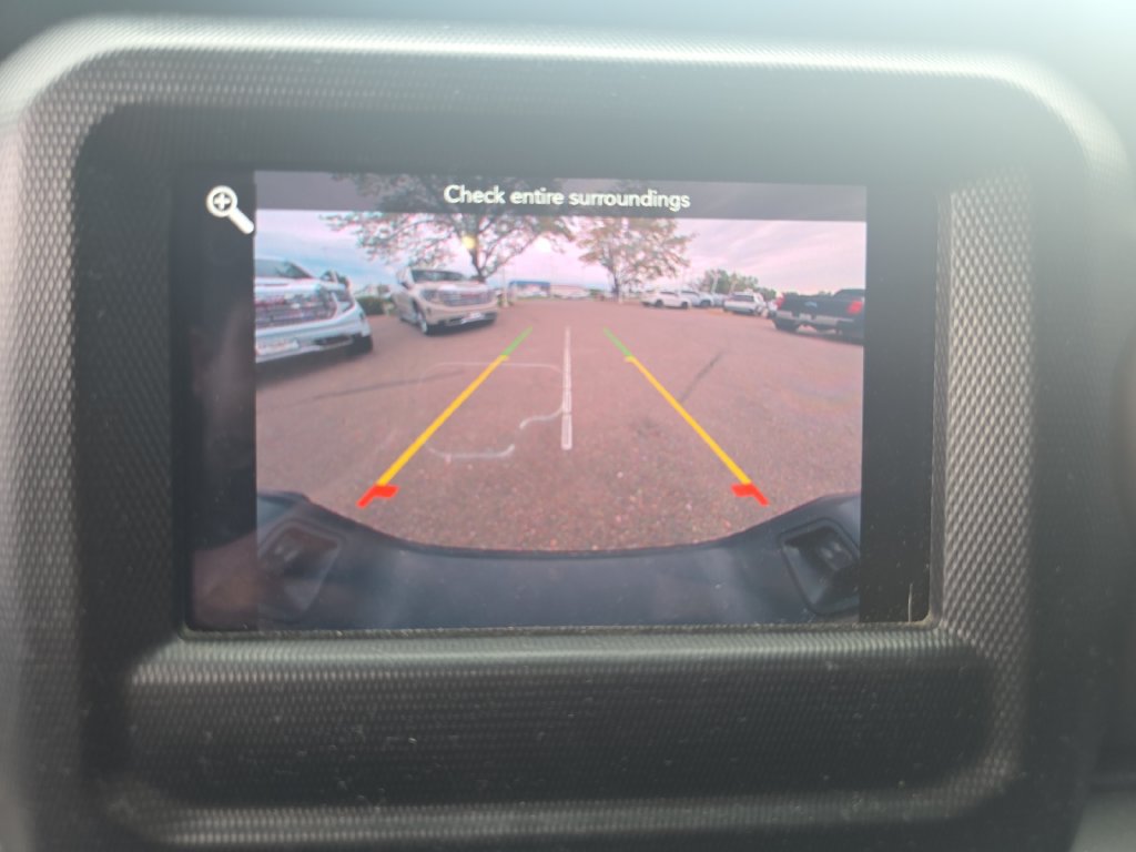 Used 2021 Jeep Gladiator Sport AWD/4WD image 23