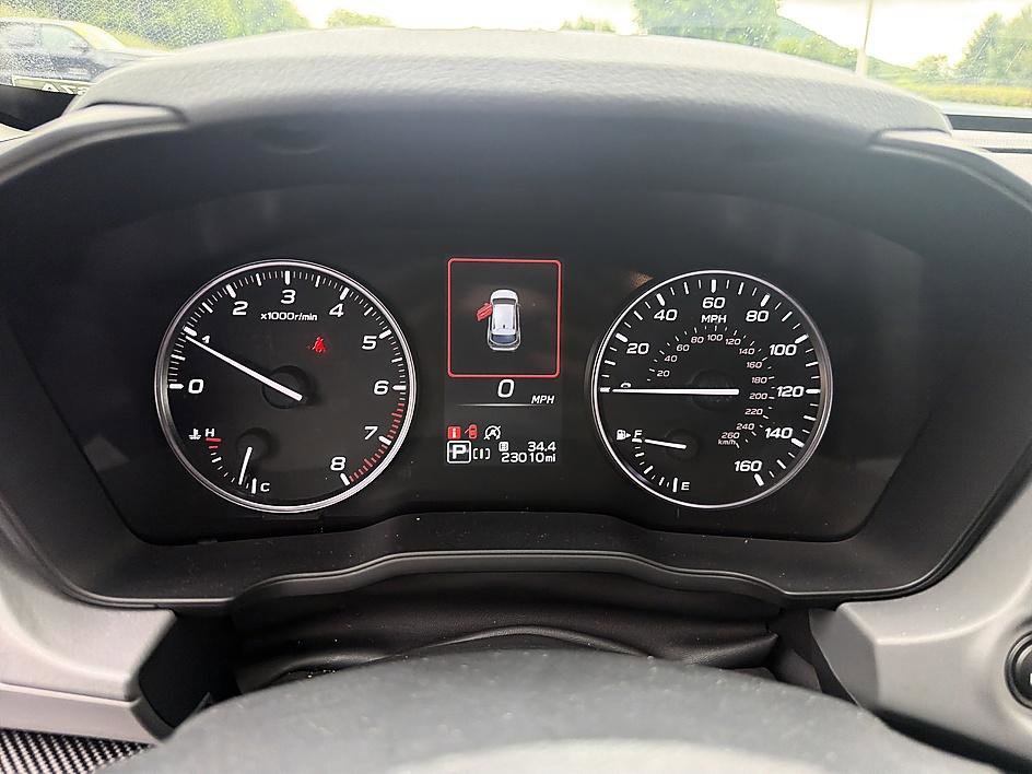 Used 2024 Subaru Crosstrek 2.0i Premium w/ Crosstrek Mirror Package AWD/4WD image 14