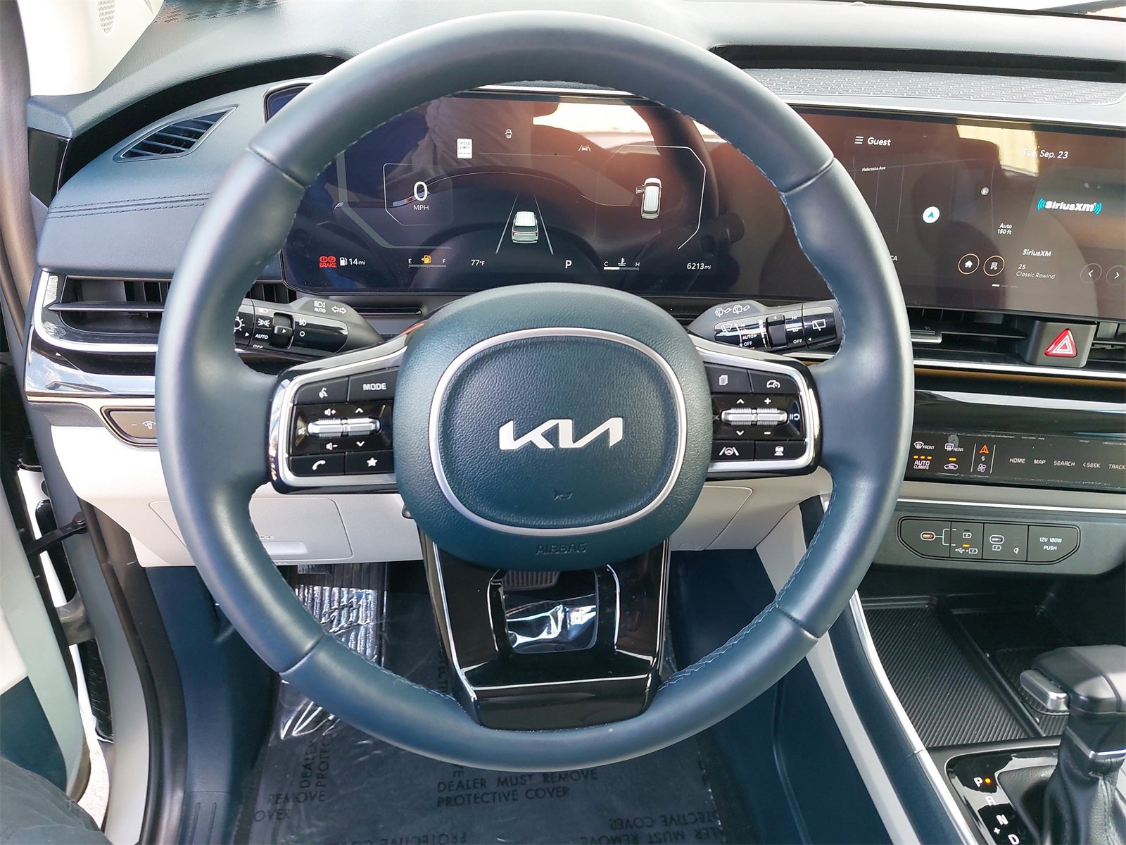 Certified 2025 Kia Carnival SX Prestige image 20