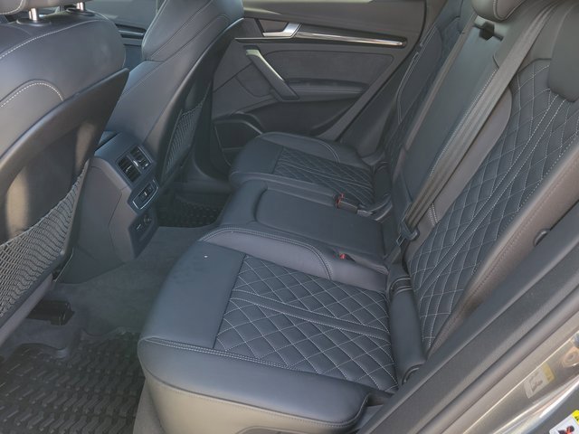 Used 2024 Audi SQ5 Premium Plus w/ Premium Plus Package image 8