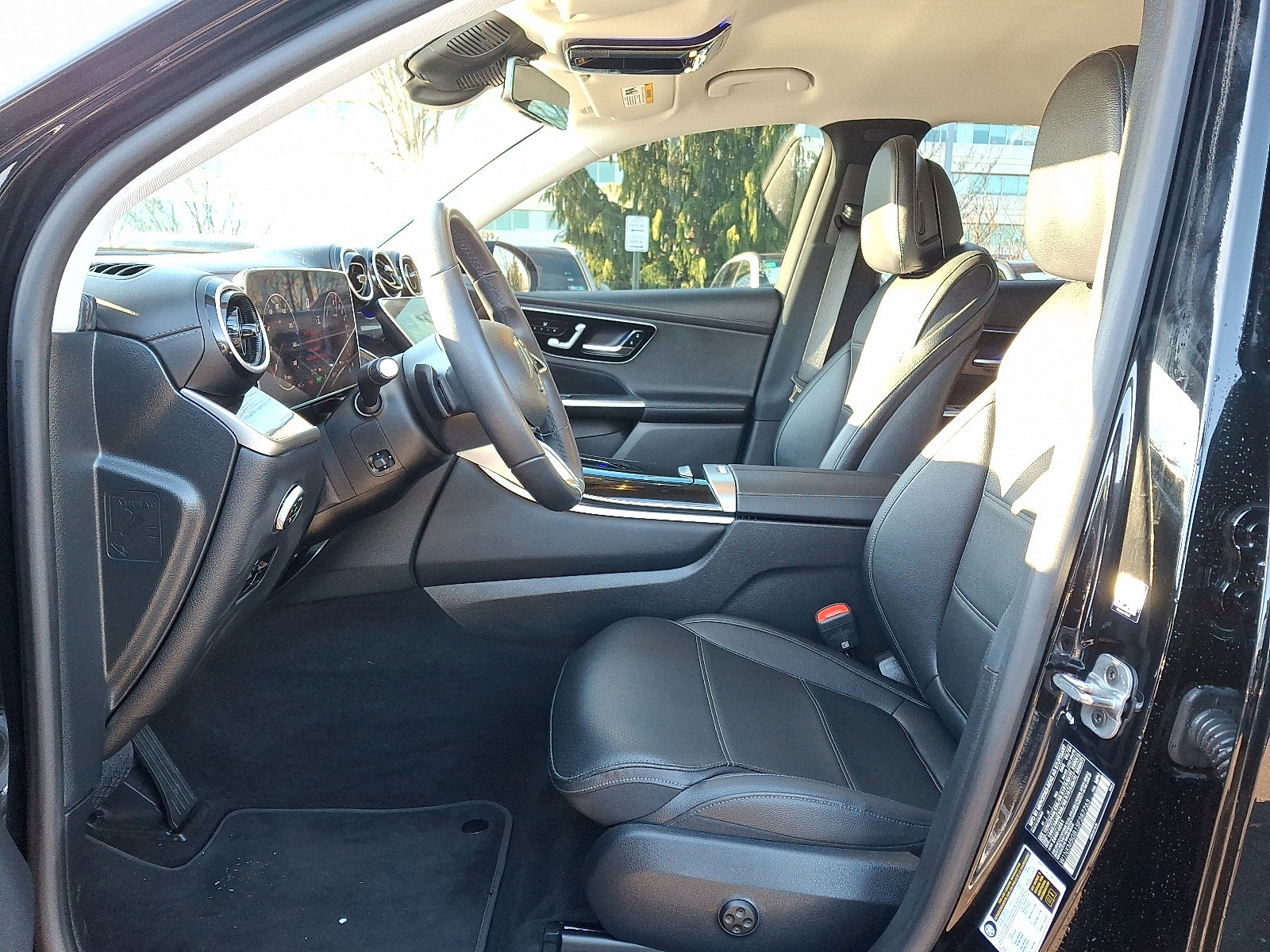 Certified 2025 Mercedes-Benz GLC 350e 4MATIC image 13