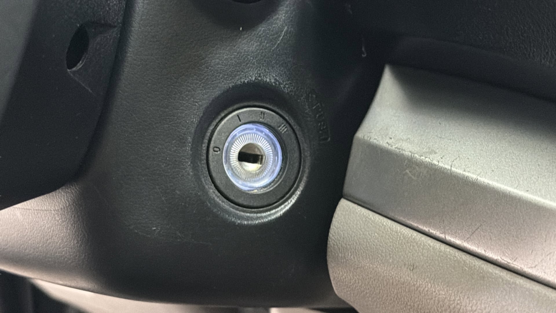 Used 2014 Honda CR-V EX image 24