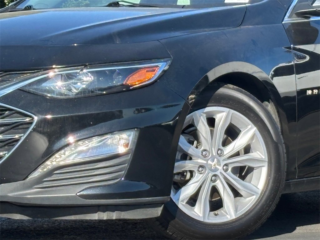 Used 2023 Chevrolet Malibu LT image 2