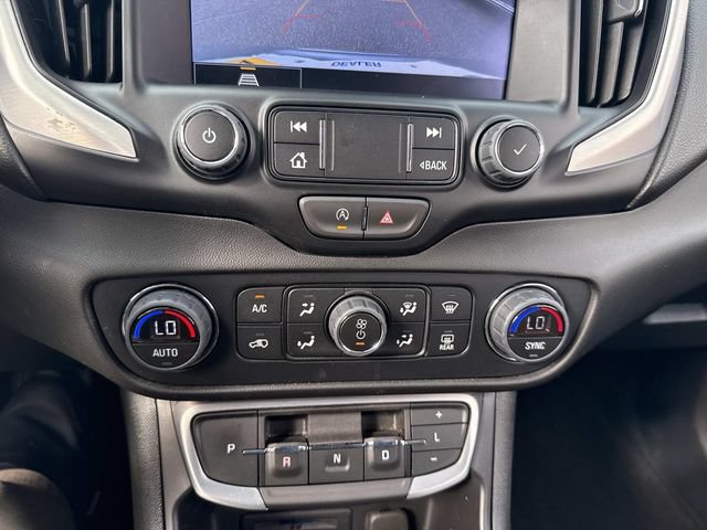 Used 2023 GMC Terrain SLT AWD/4WD image 32