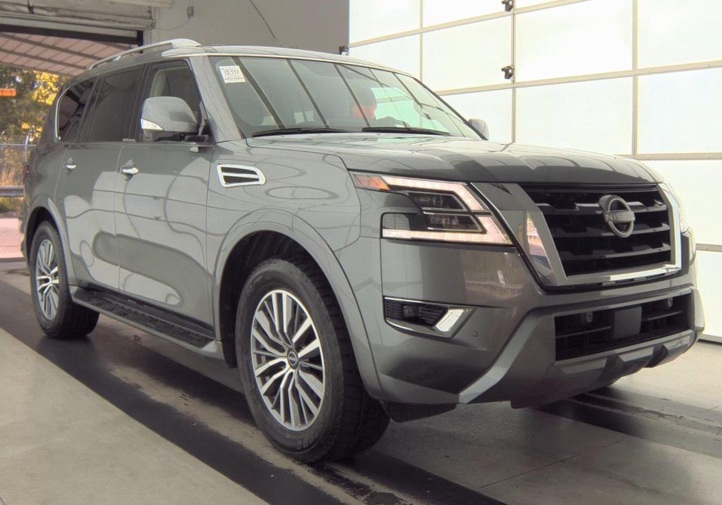 Used 2024 Nissan Armada SL w/ Captain's Chairs Package image 3