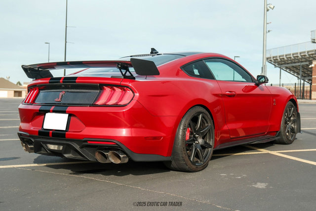 Used 2020 Ford Mustang Shelby GT500 w/ Carbon Fiber Track Pack image 8