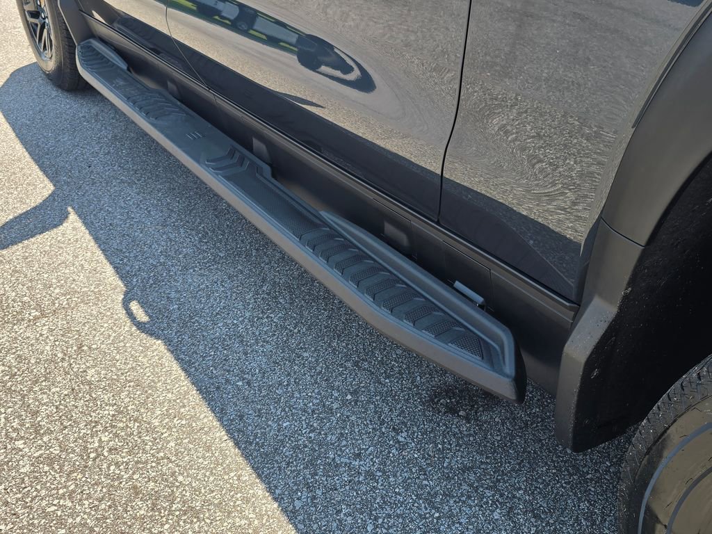 New 2026 Chevrolet Silverado EV LT image 25