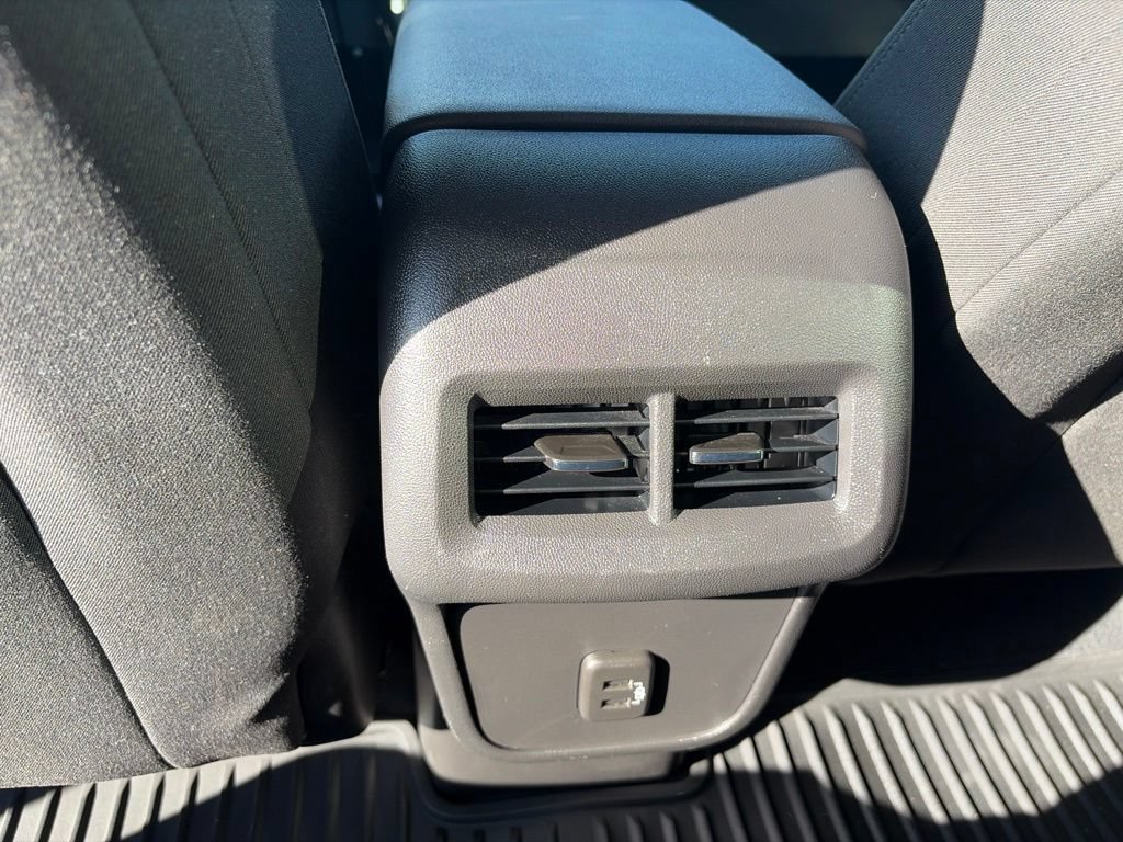 Used 2019 Chevrolet Equinox LT FWD image 18