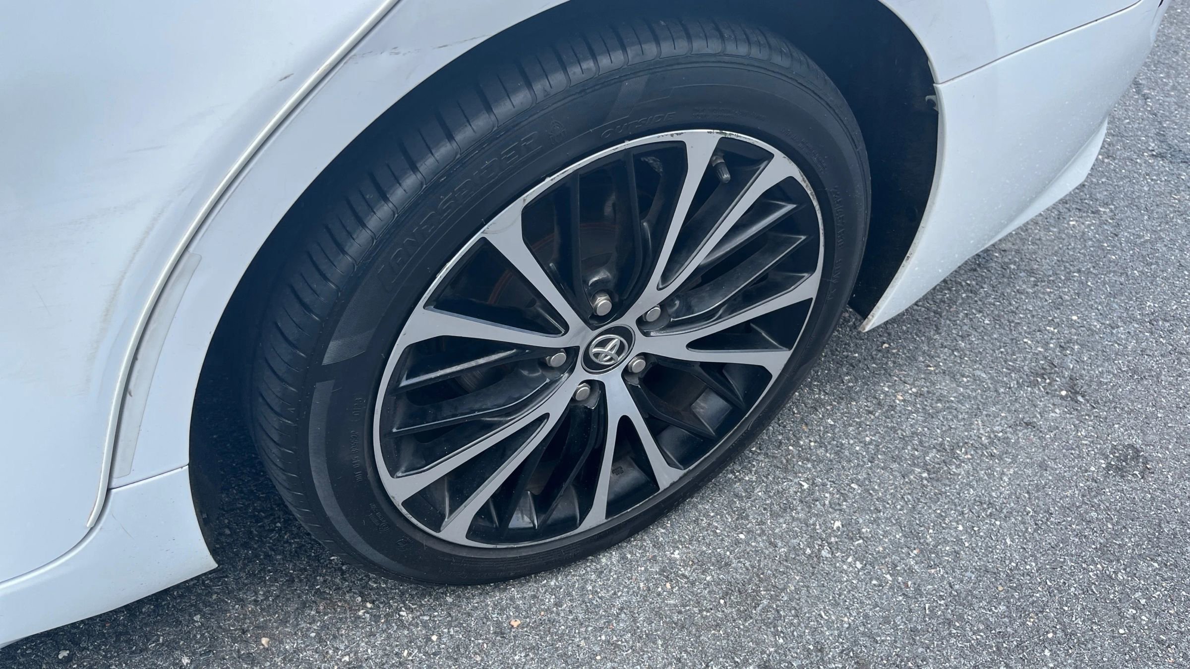 Used 2019 Toyota Camry SE image 15