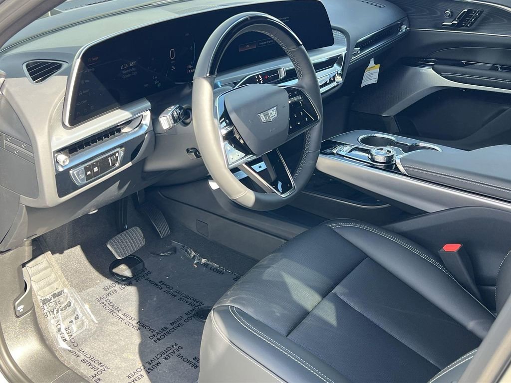 New 2025 Cadillac Lyriq Sport image 9