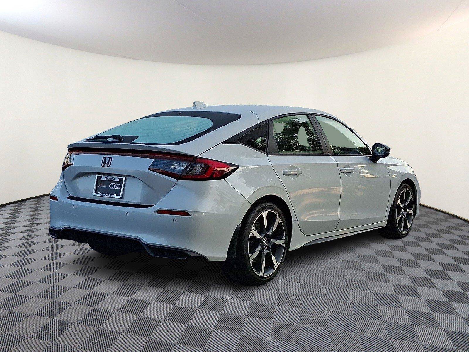 Used 2025 Honda Civic Sport Touring image 6