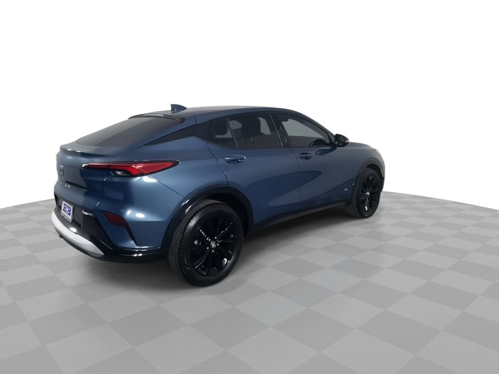 Used 2025 Buick Envista Sport Touring w/ Convenience II Package image 8