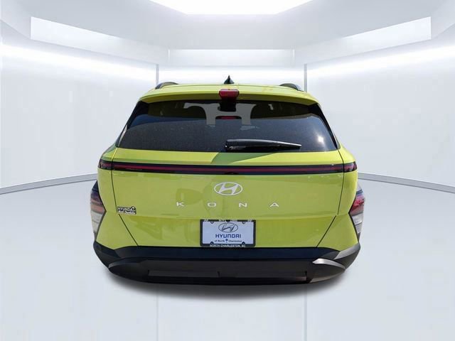 Certified 2025 Hyundai Kona SEL FWD image 5