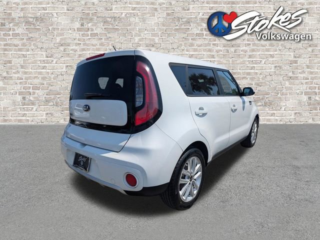 Used 2018 Kia Soul + FWD image 5